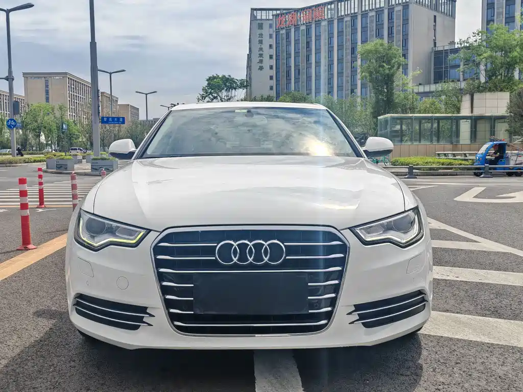 Audi A6L 2014 — фото 2