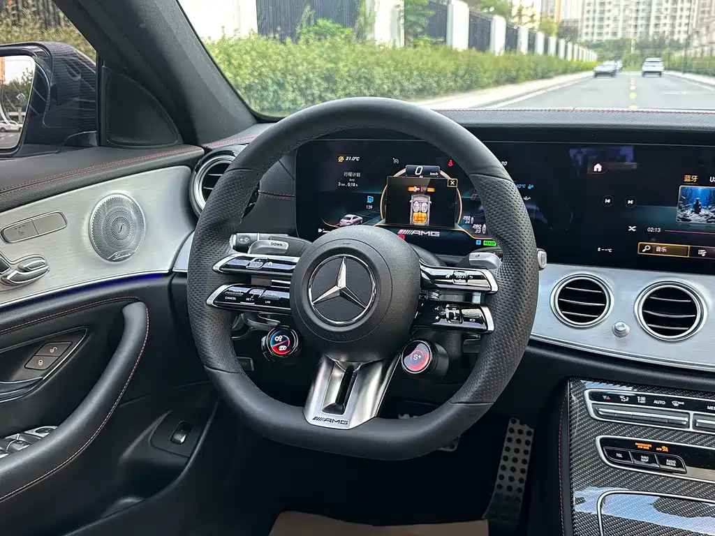Mercedes-Benz E-Class AMG 2021 — фото 10