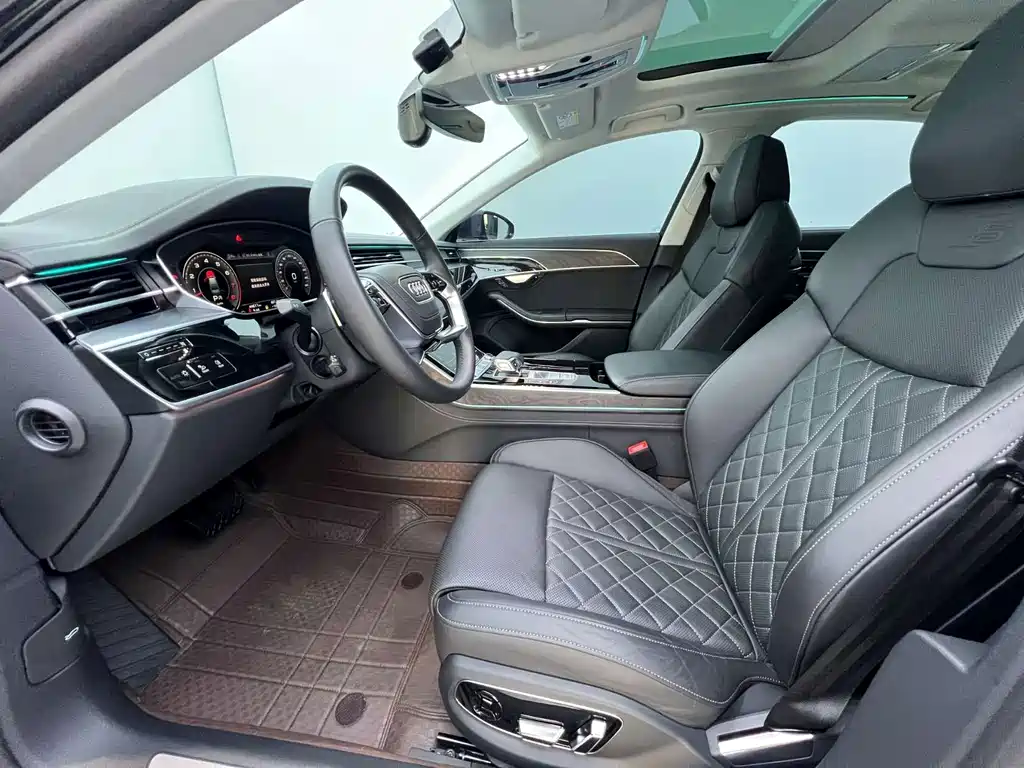 Audi A8 2022