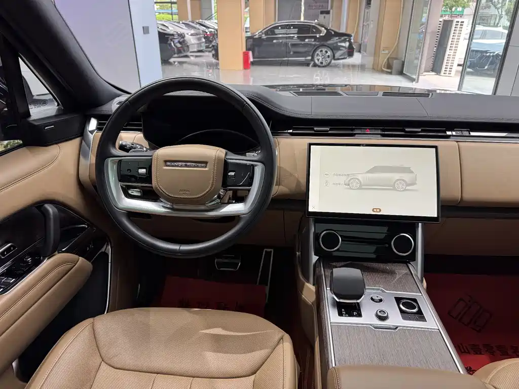 Land Rover Range Rover 2023 — фото 19