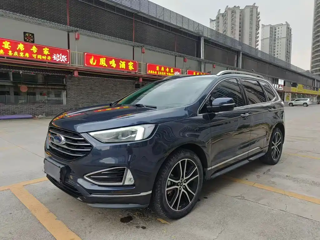 Ford Edge 2020 — фото 1