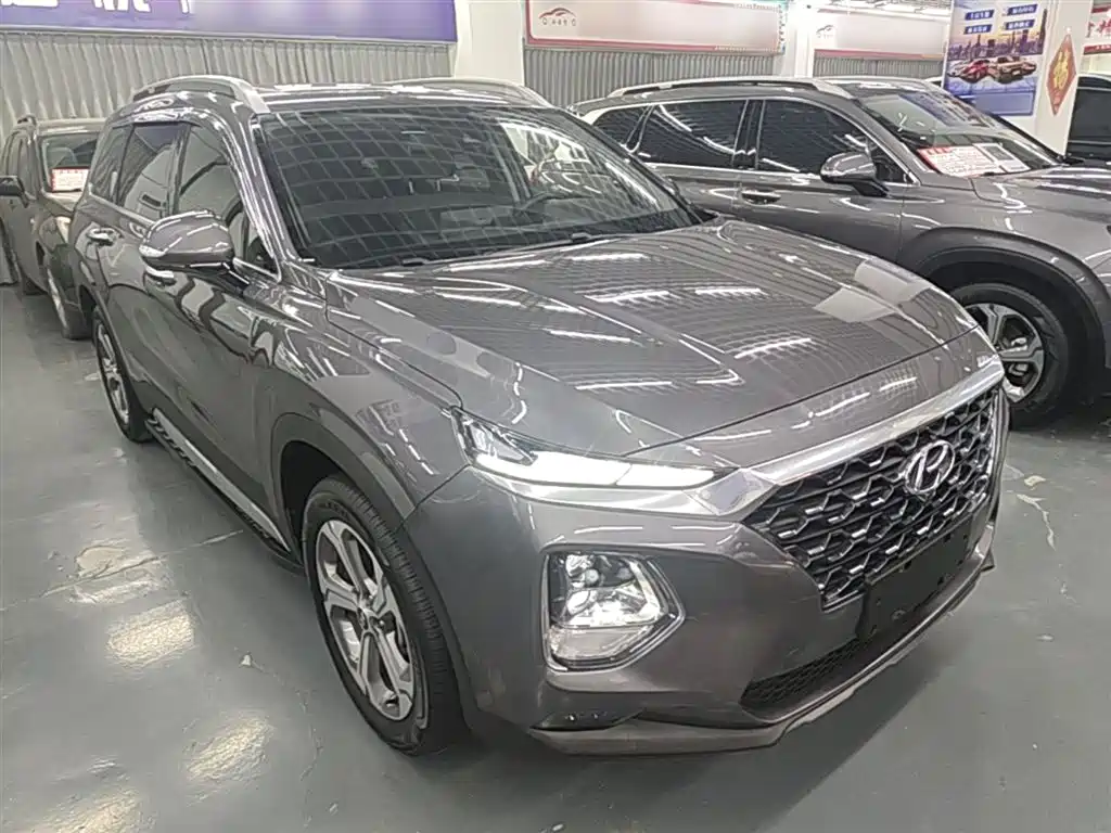 Hyundai Santa Fe 2019 — фото 4