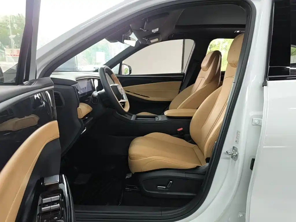 Geely Galaxy L7 2023 — фото 15