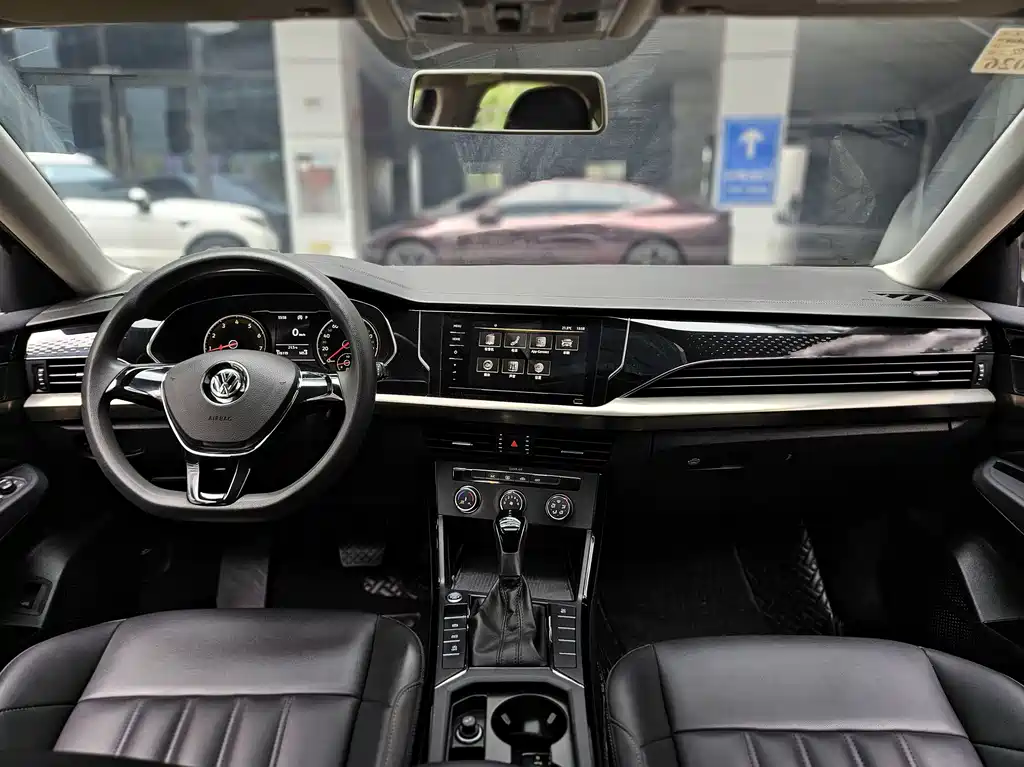 Volkswagen Passat 2020 — фото 14