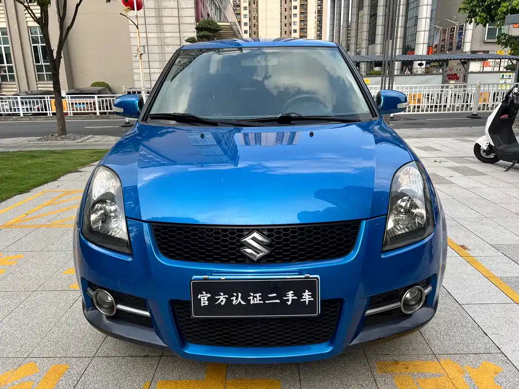 Suzuki Swift 2013 — фото 1