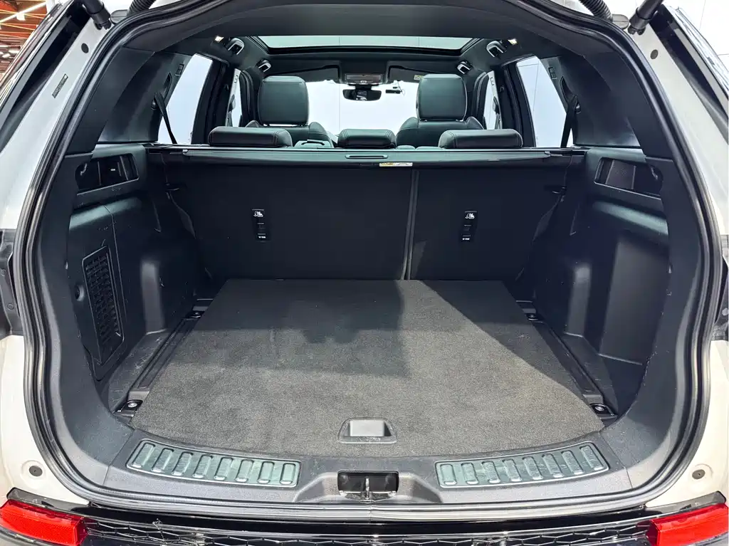 Land Rover Discovery Sport 2020 — фото 23