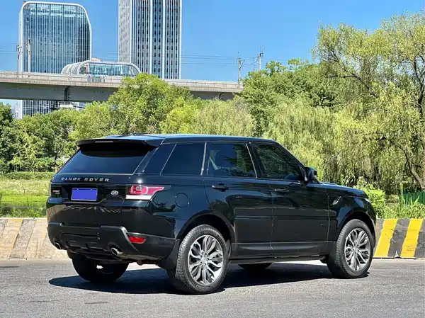 Land Rover Range Rover Sport 2015