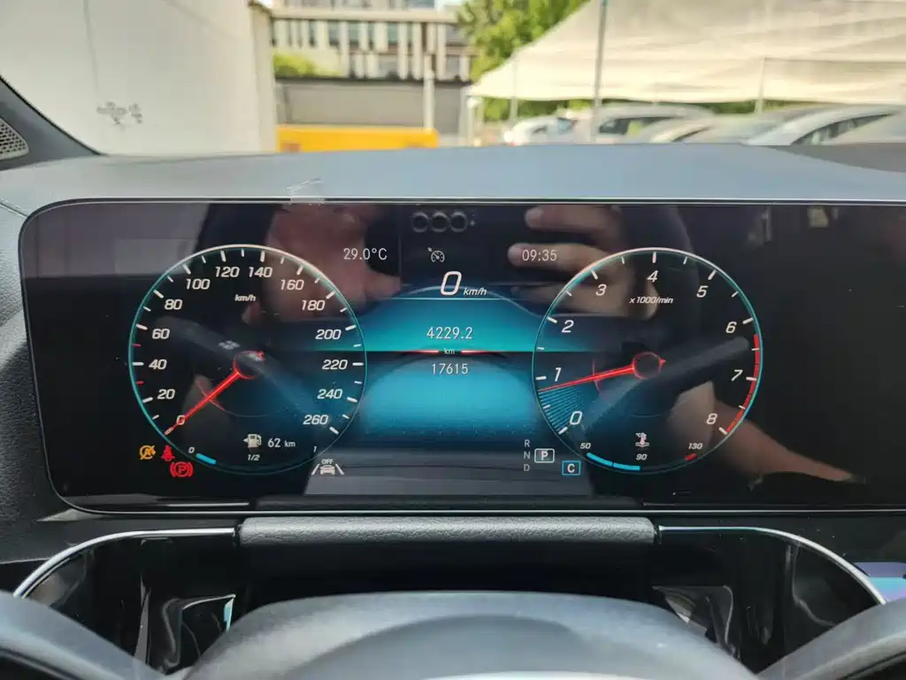 Mercedes-Benz GLA 2023 — фото 9