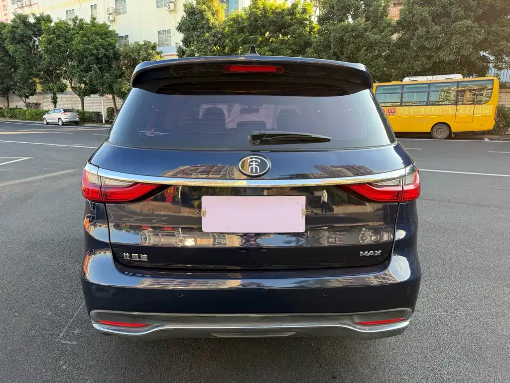 BYD MAX 2019 — фото 12