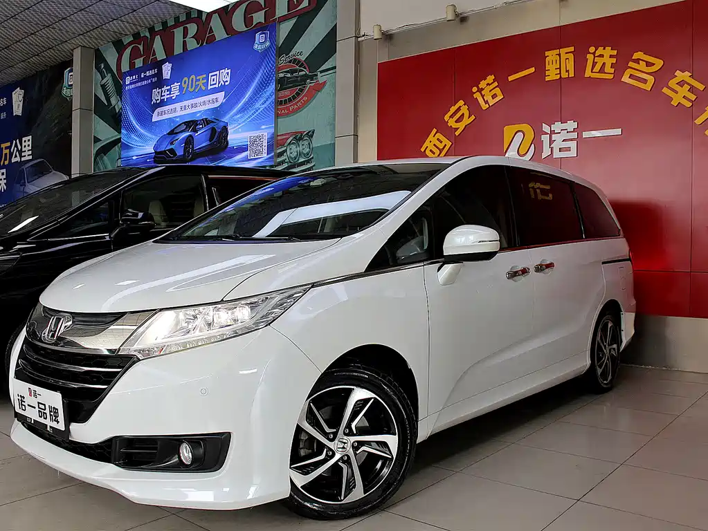 Honda Odyssey 2018 — фото 1