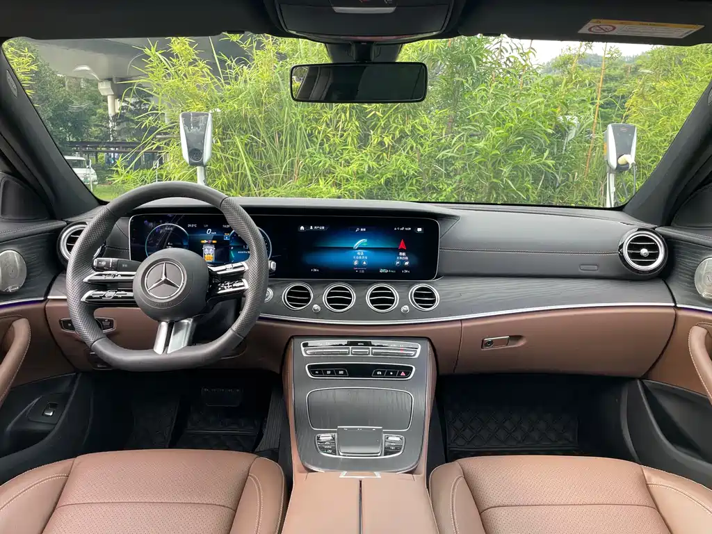 Mercedes-Benz E-Class 2023