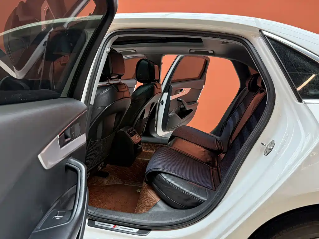 Audi A4L 2018