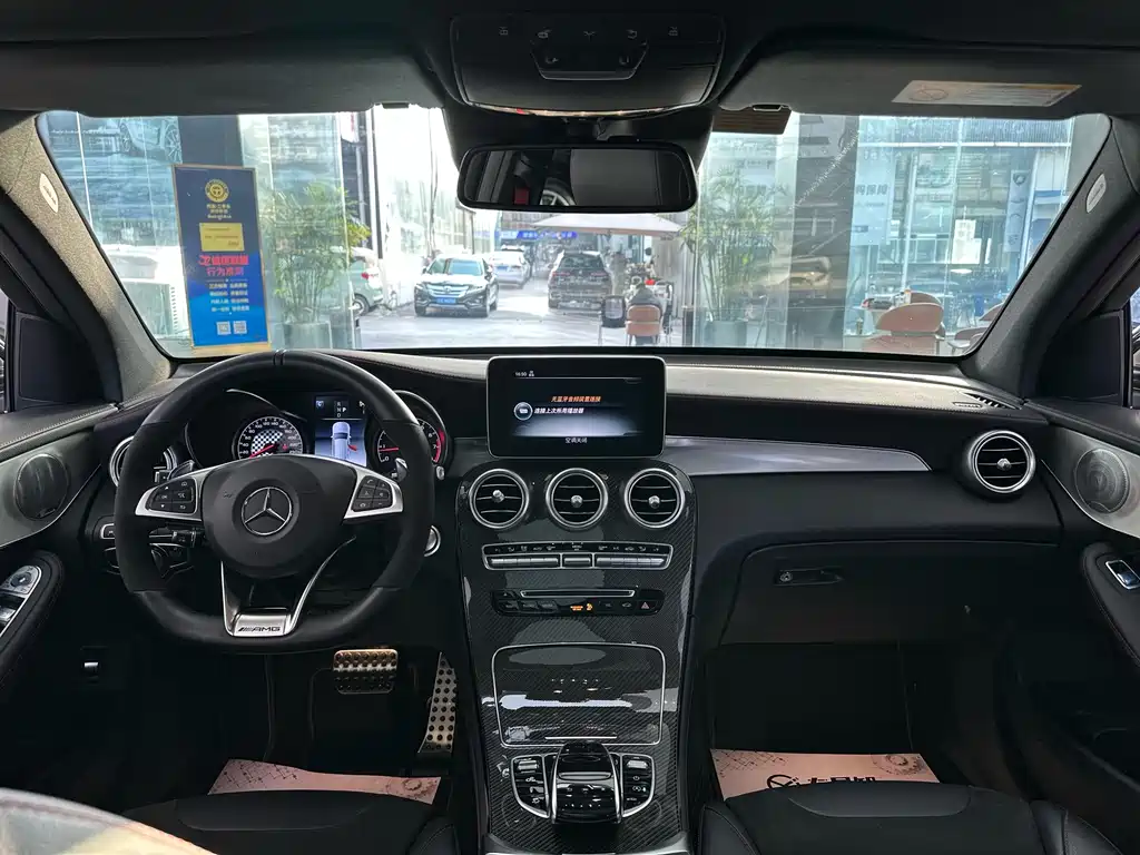 Mercedes-Benz GLC AMG 2019 — фото 15