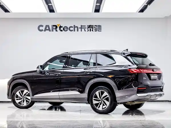 Audi Q6 2024
