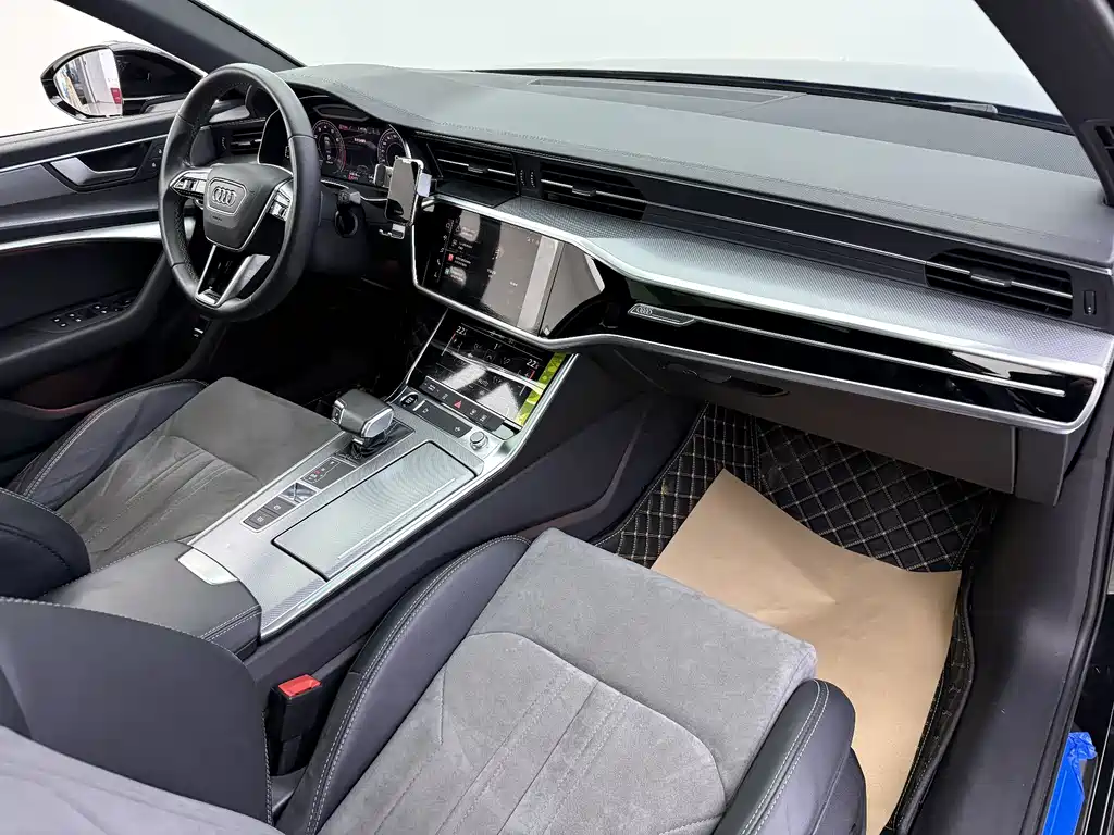 Audi A6L 2022 — фото 4