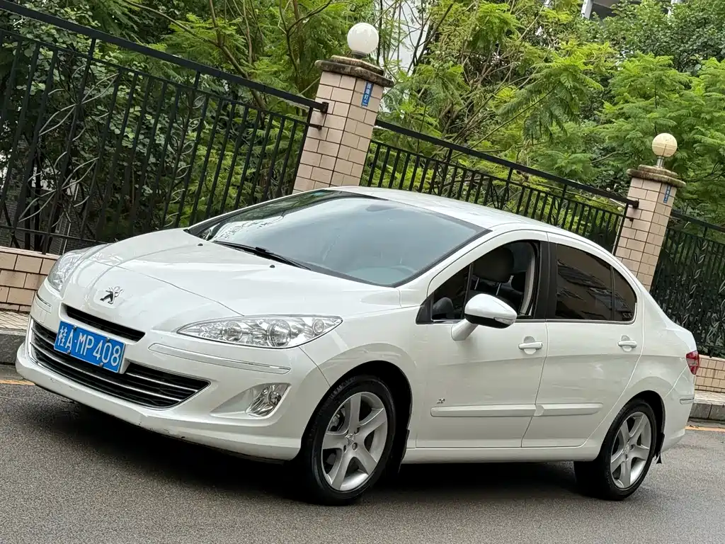 Peugeot 408 2013