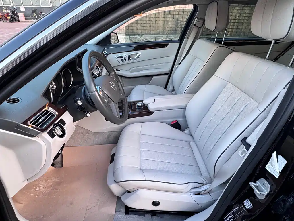Mercedes-Benz E-Class 2014