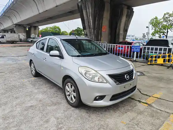 Nissan Sunny 2013