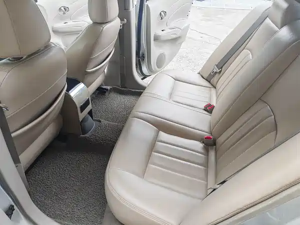 Nissan Sunny 2013