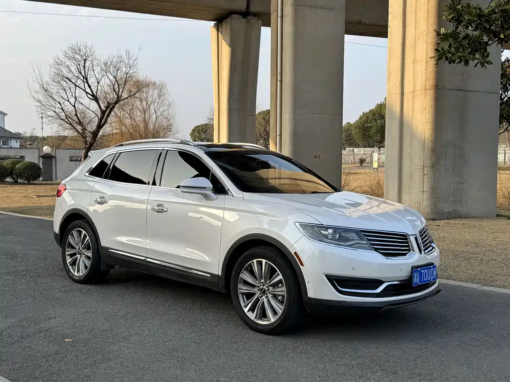 Lincoln MKX 2017 — фото 3