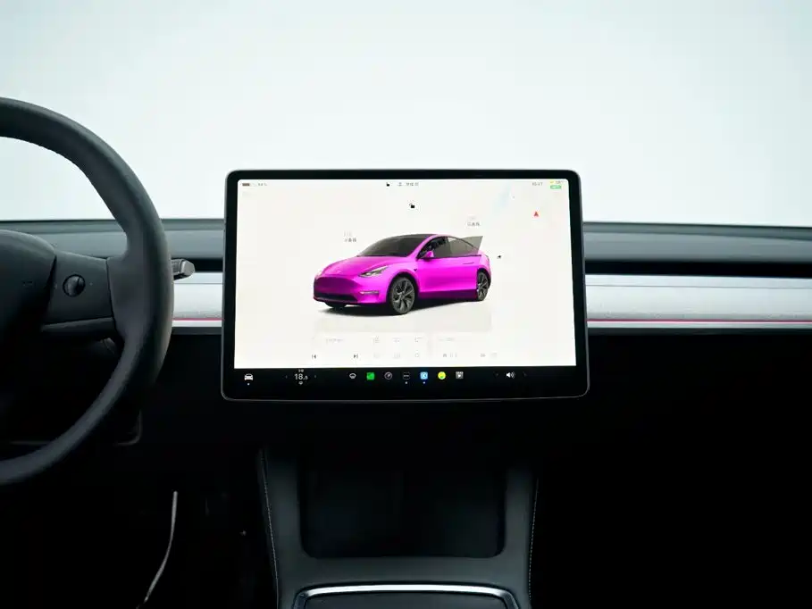 Tesla Model Y 2024 — фото 19