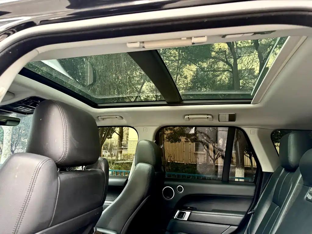 Land Rover Range Rover 2018 — фото 9