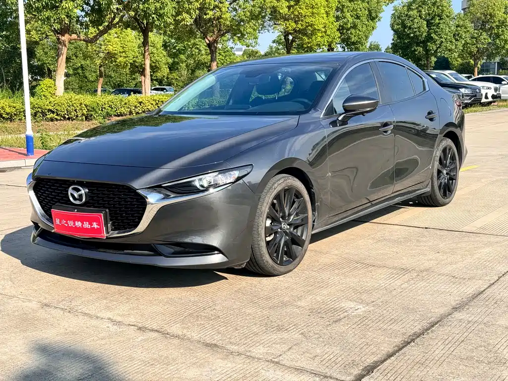 Mazda 3 Axela 2023