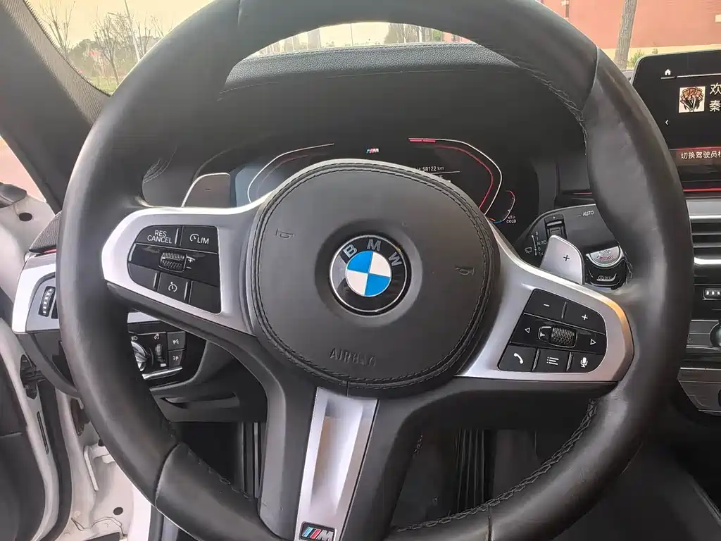 BMW 5 Series 2020 — фото 11