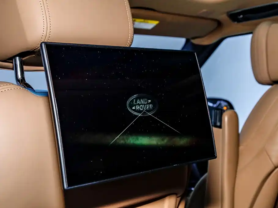 Land Rover Range Rover 2025 — фото 13