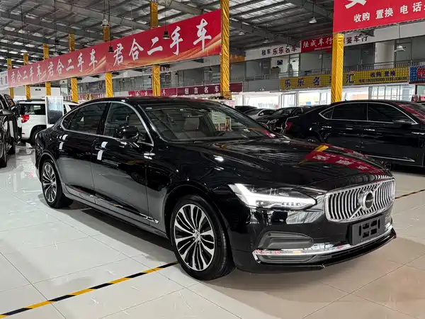Volvo S90 2024