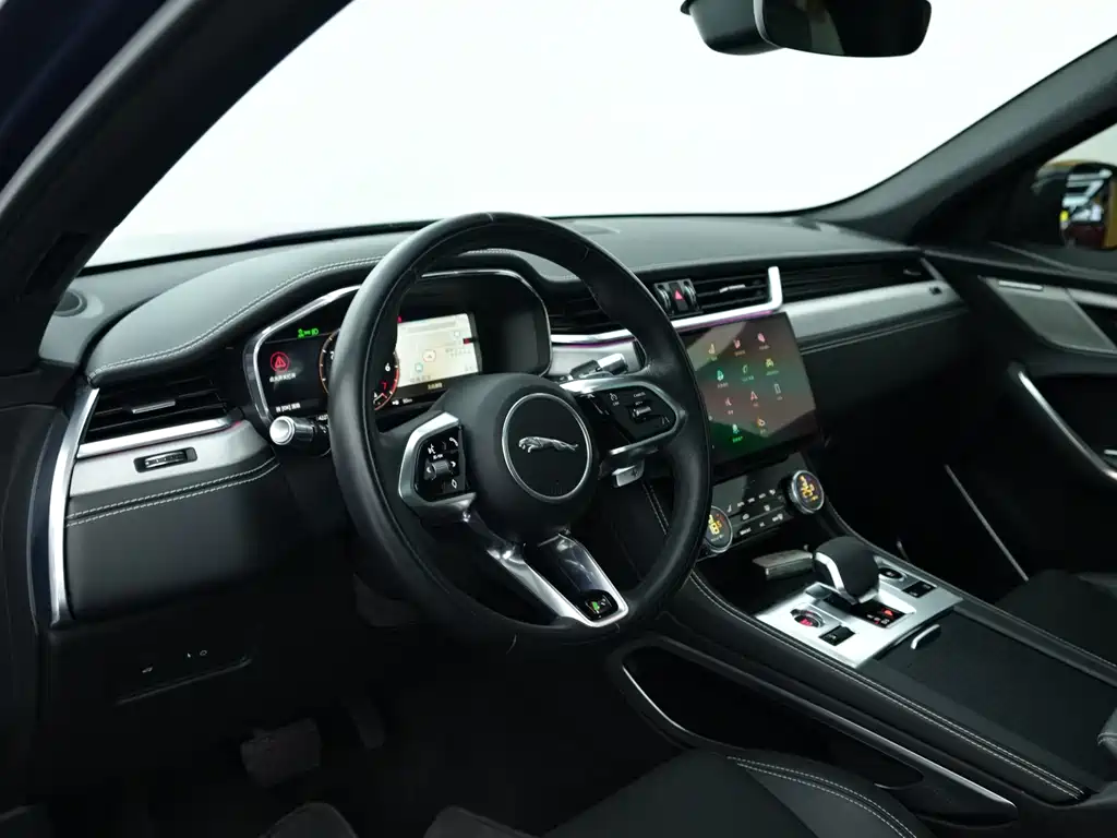 Jaguar F-PACE 2022 — фото 17
