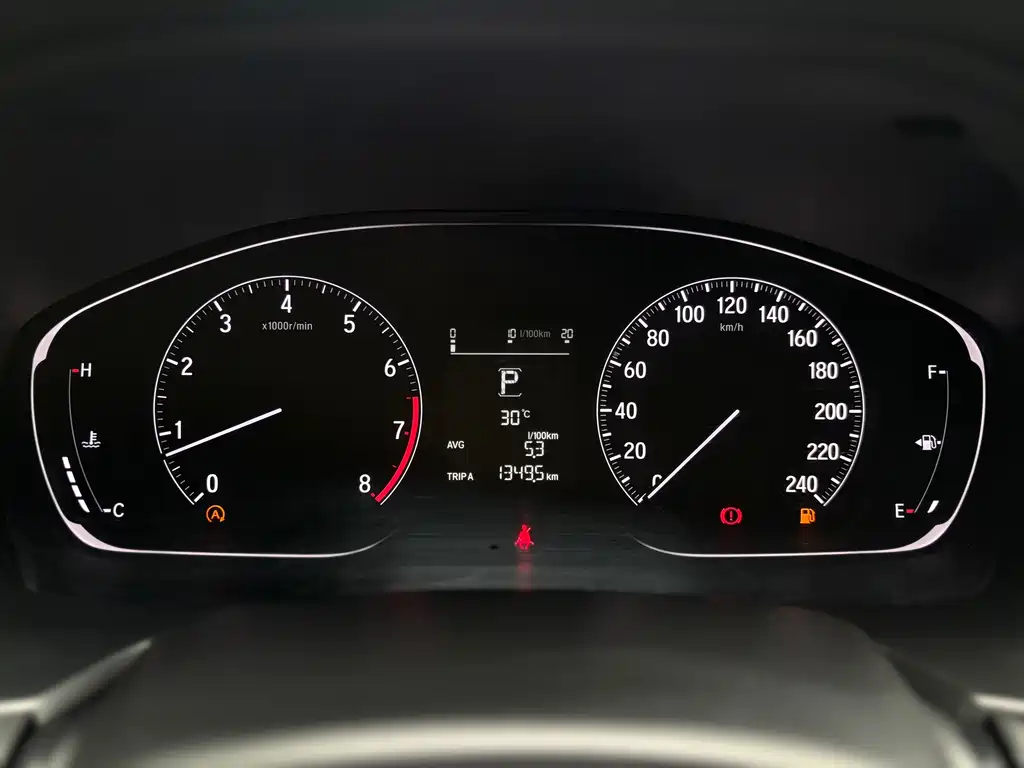 Honda Accord 2018 — фото 12