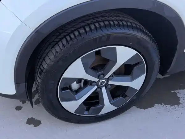Volvo XC40 2025