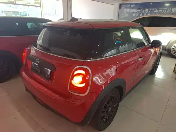 MINI MINI 2019
