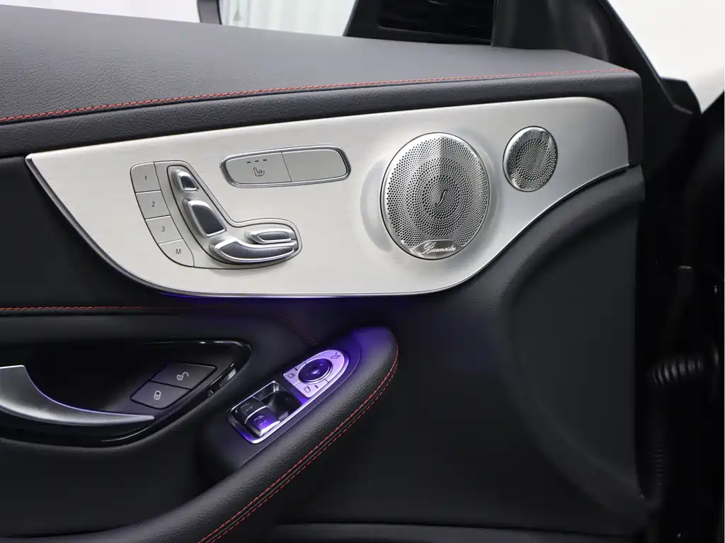 Mercedes-Benz C-Class AMG 2023 — фото 6