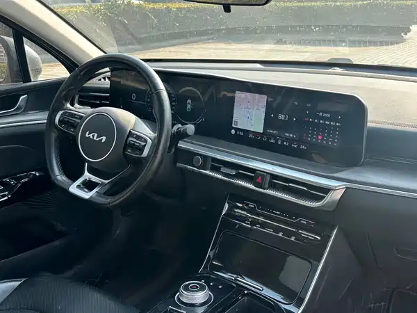 Kia K5 2023