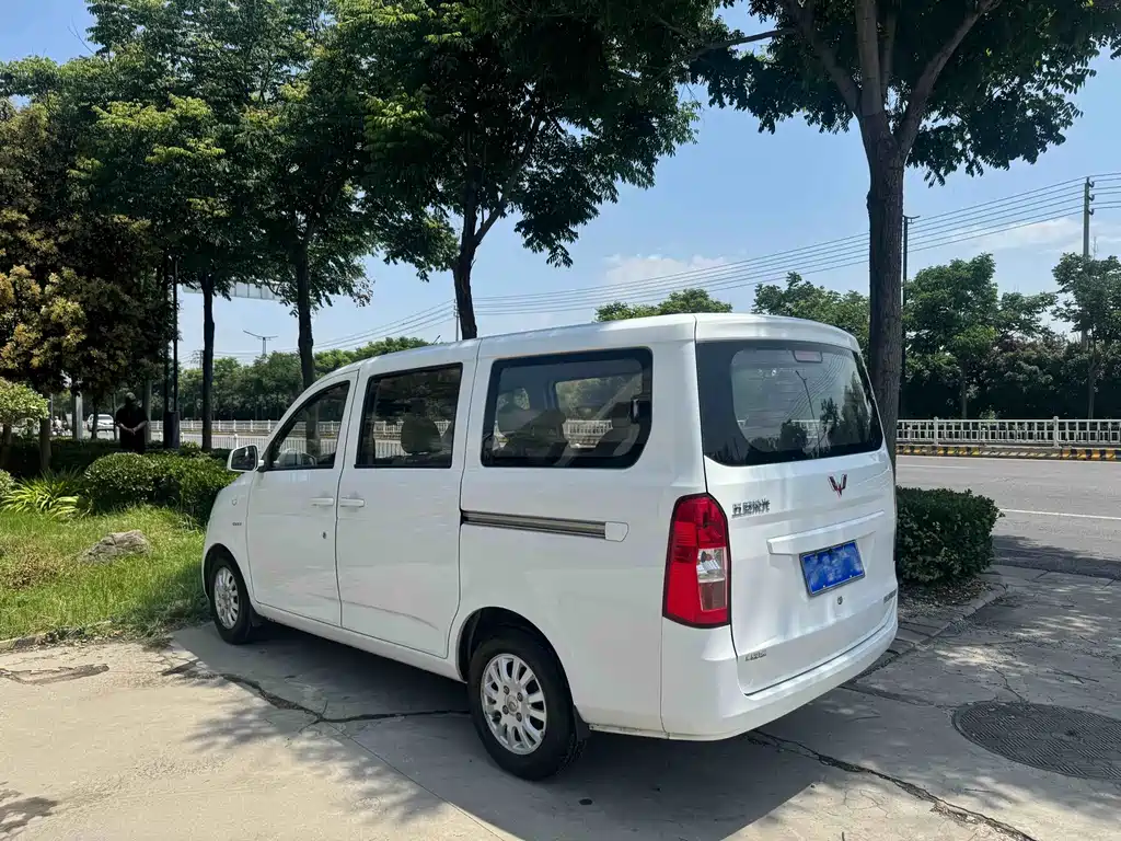 Wuling Rongguang V 2016 — фото 3