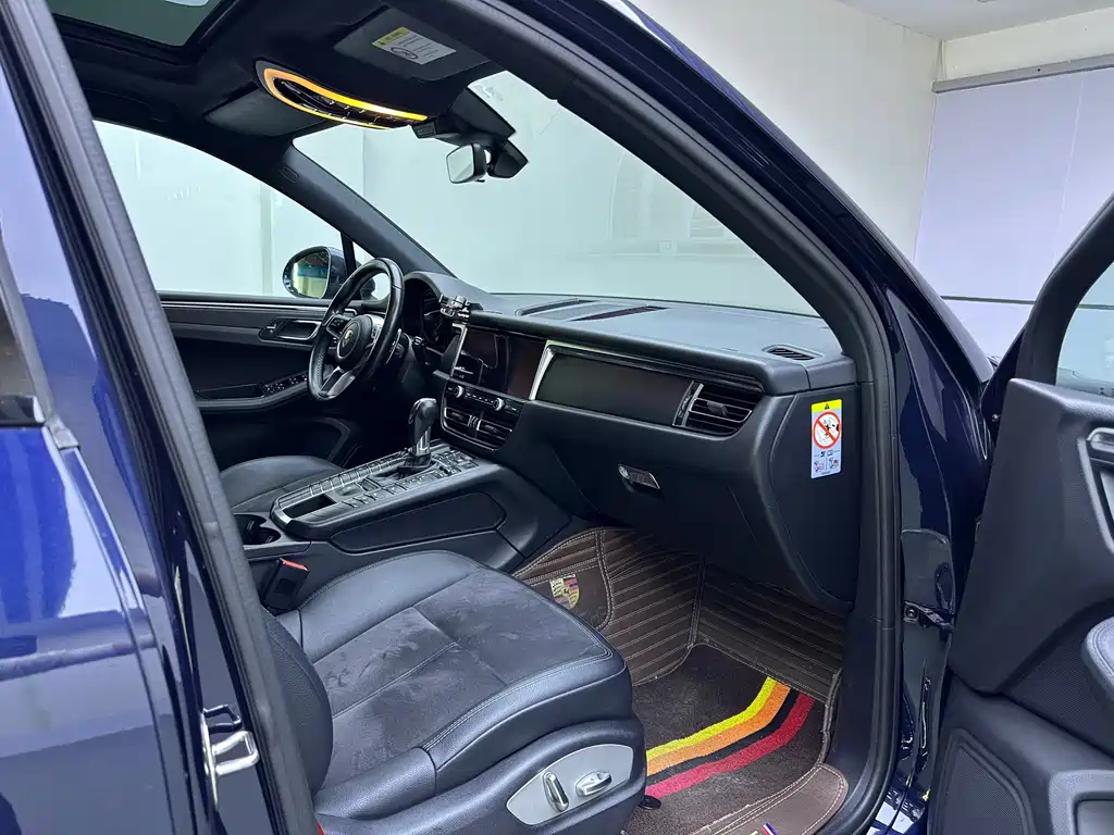 Porsche Macan 2019 — фото 12