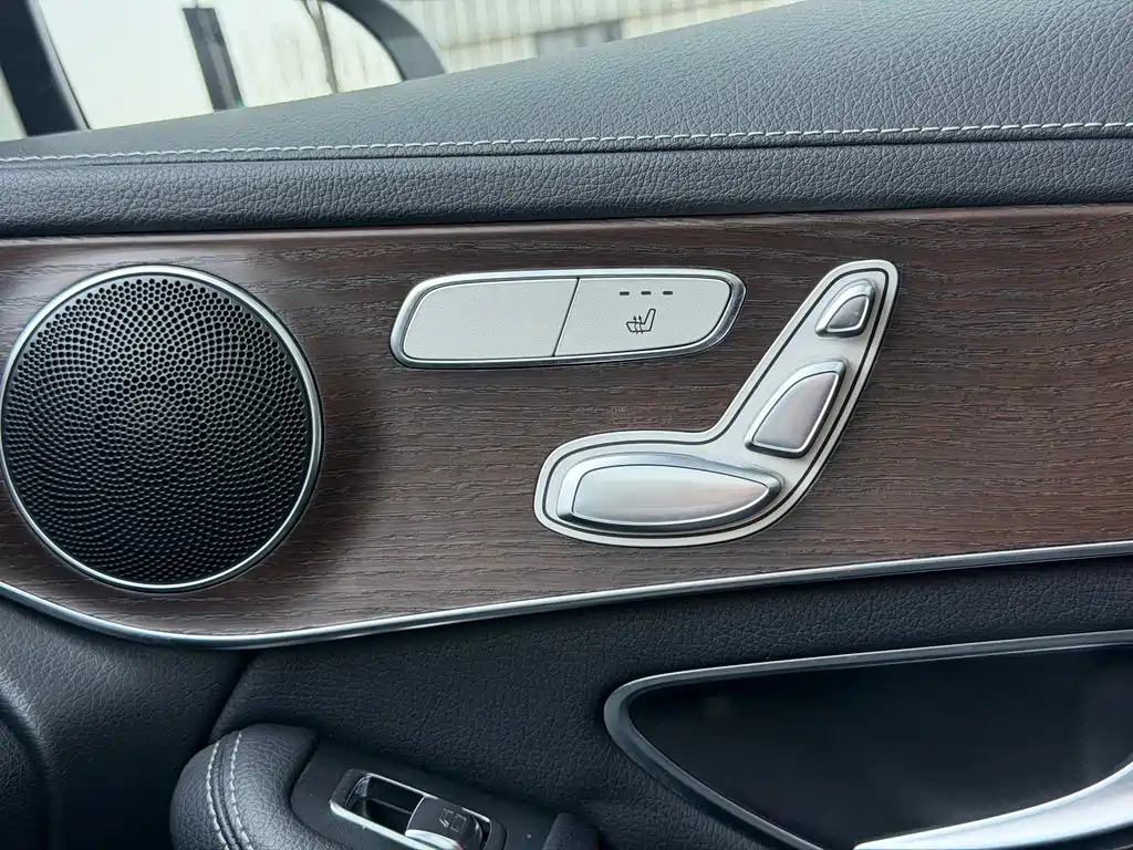Mercedes-Benz GLC 2021 — фото 20