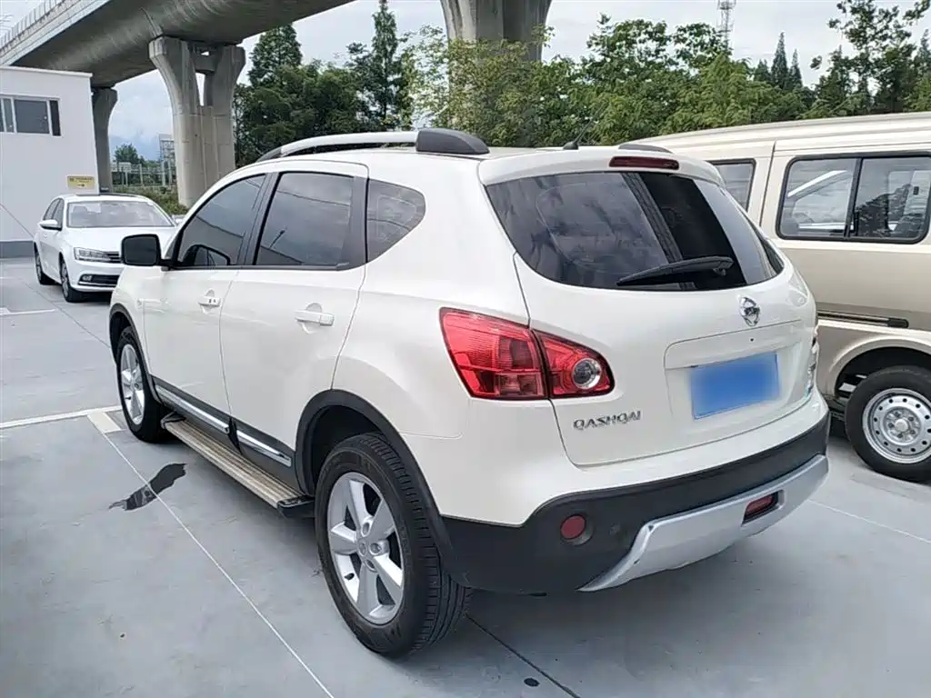 Nissan Qashqai 2015 — фото 5