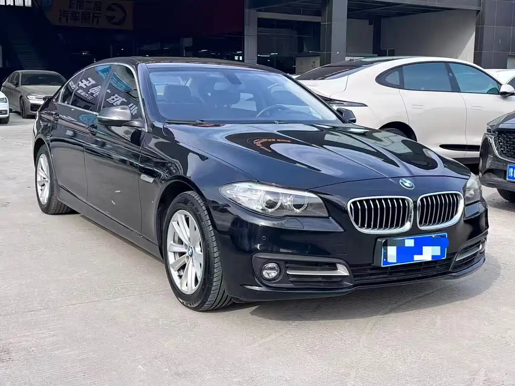 BMW 5 Series 2016 — фото 3