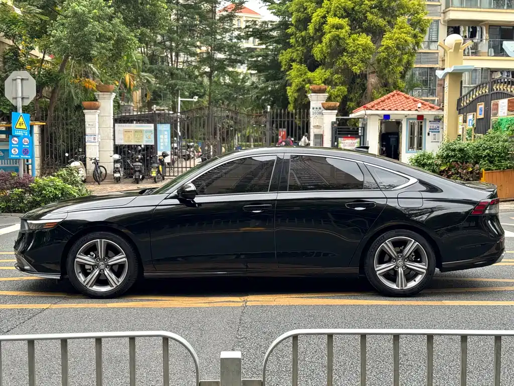 Honda Accord 2024 — фото 16