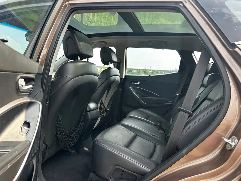 Hyundai Santa Fe 2015 — фото 9