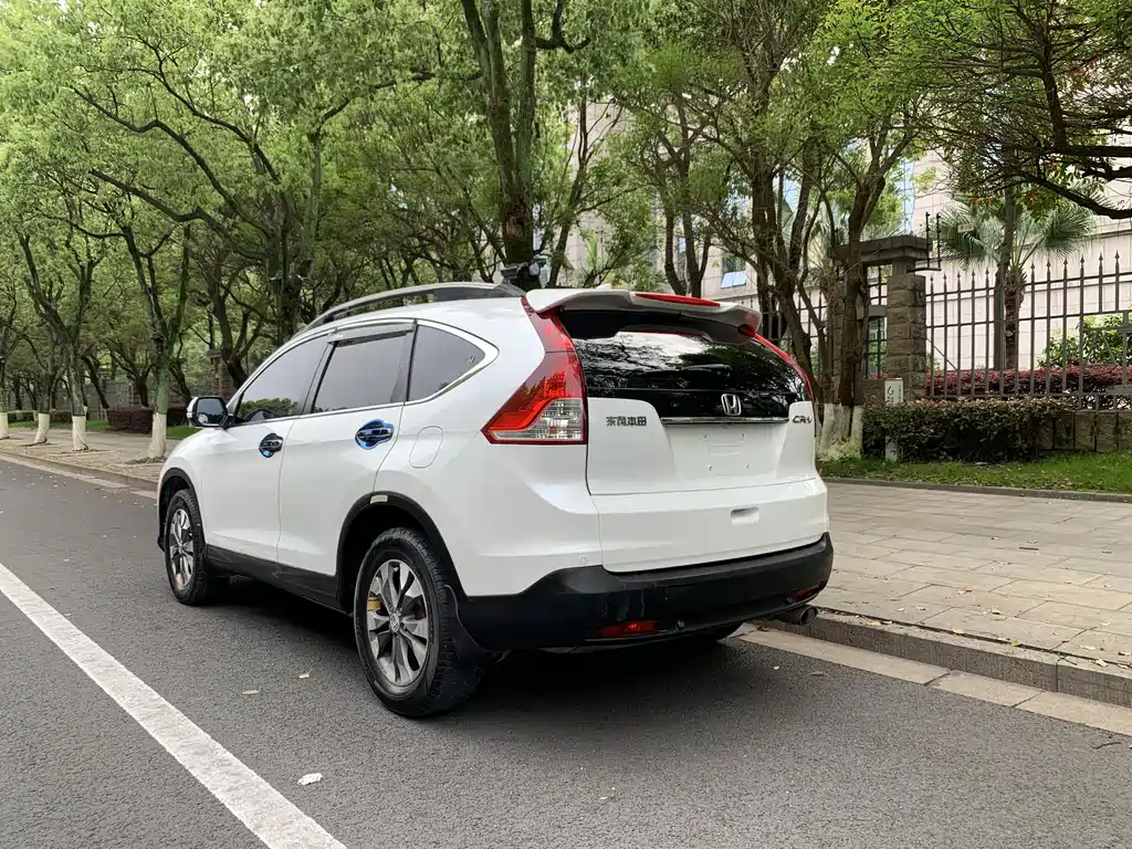 Honda CR-V 2015 — фото 24