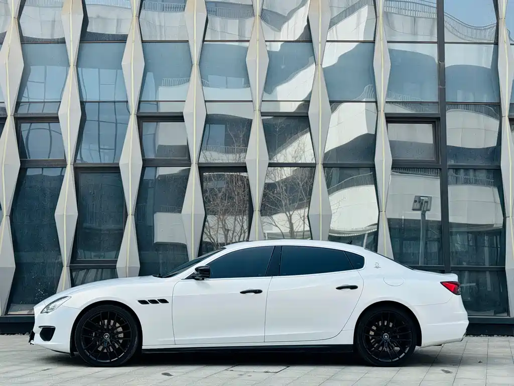 Maserati Quattroporte 2014 — фото 3