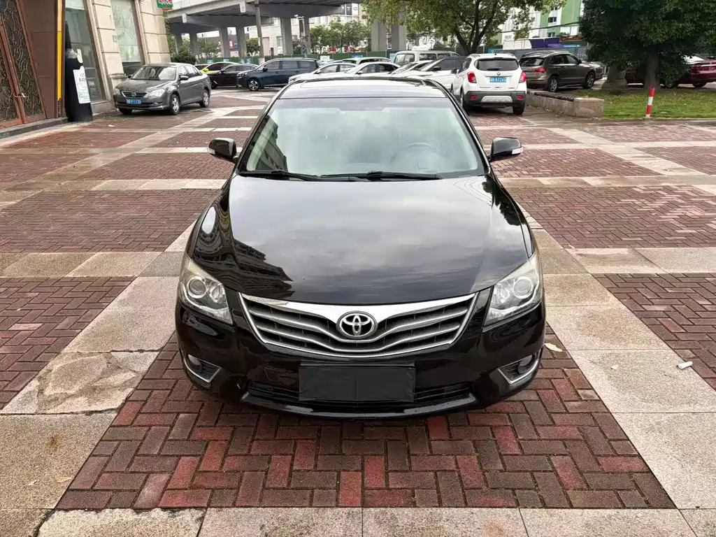 Toyota Camry 2013 — фото 1