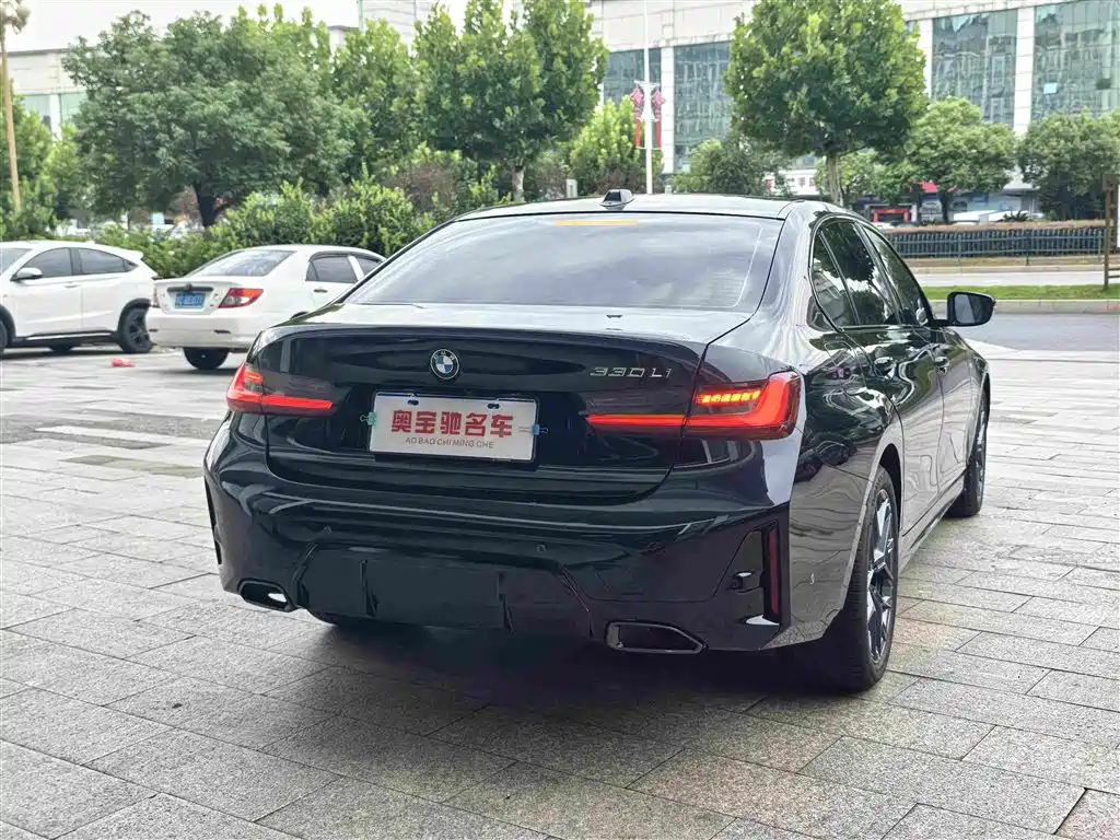 BMW 3 Series 2025