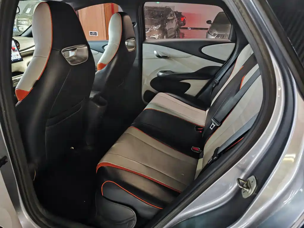 BYD Dolphin 2022 — фото 10