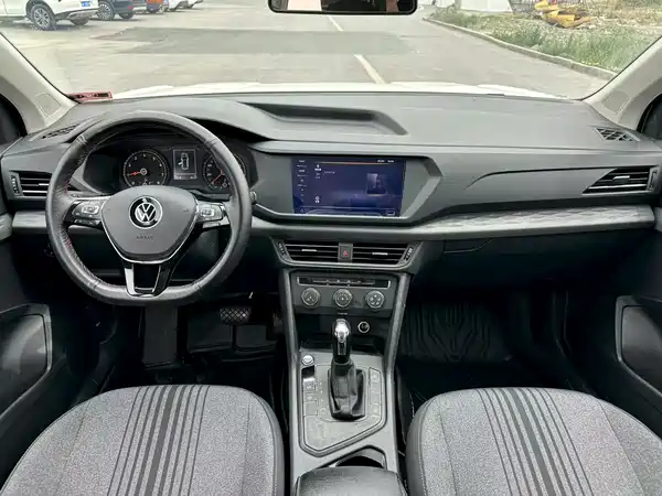 Volkswagen Tharu 2021