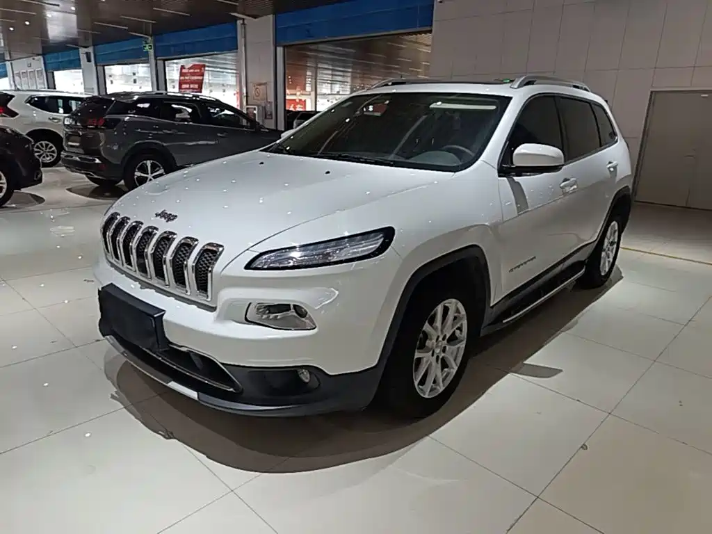 Jeep Cherokee 2019 — фото 2